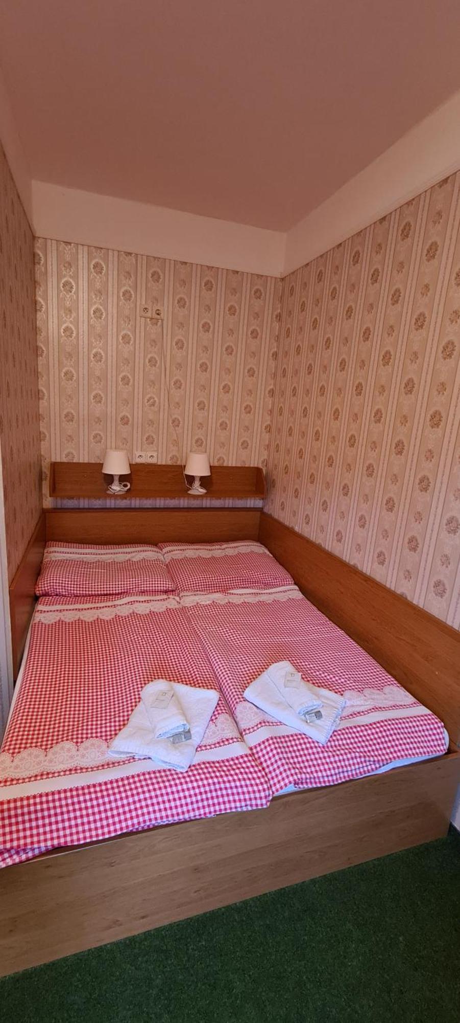 Horske Ubytovani Kralovsky Dvur Na Bilem Potoce Hamry  Room photo